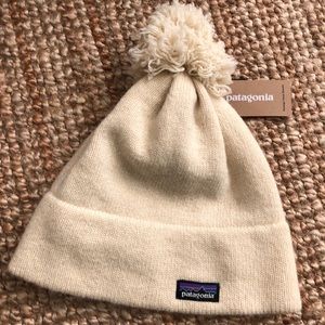 Patagonia Pom Pom winter hat NWT